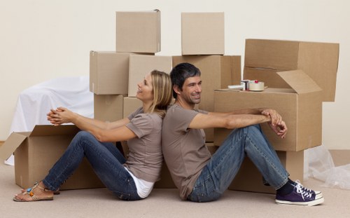 Flexible man and van transport in a busy London area